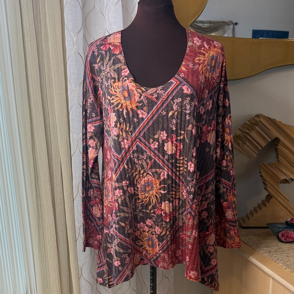 Soft Surroundings Alisanna floral print knit tunic top size L - Picture 4 of 10